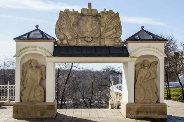 Обзорная экскурсия по Оренбургу на транспорте туристов