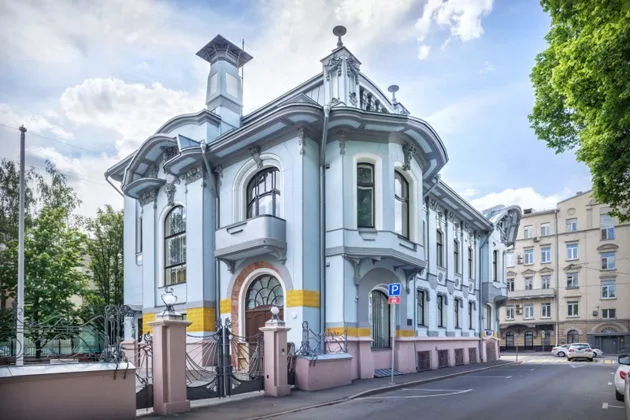 Аристократическая Поварская с посещением Центрального Дома Литераторов