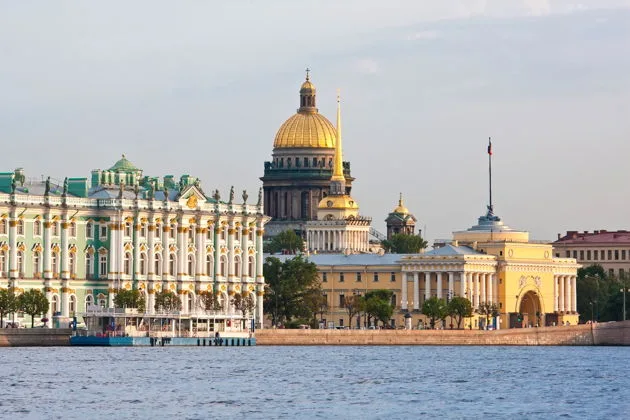 На кораблике по Парадной части Невы