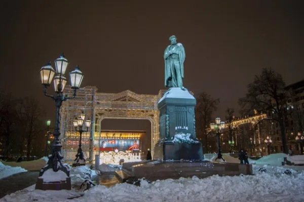 Театральны﻿е улоч﻿ки Москвы