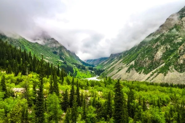 Небесный мост, Аламединское ущелье и центр отдыха Архар