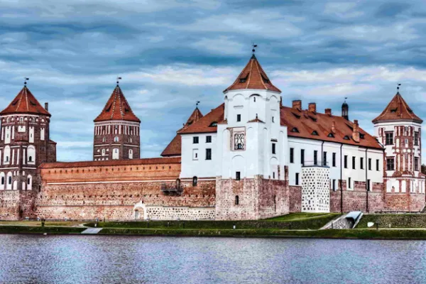 Экскурсия в замки Мир и Несвиж из Минска