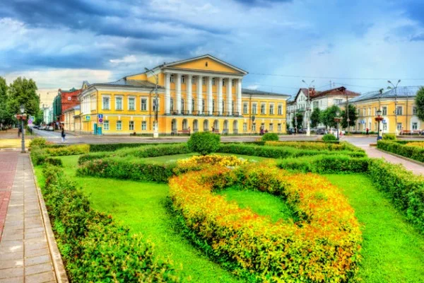 Легкой походкой по Костромской «сковородке»: кремль и старинный центр!