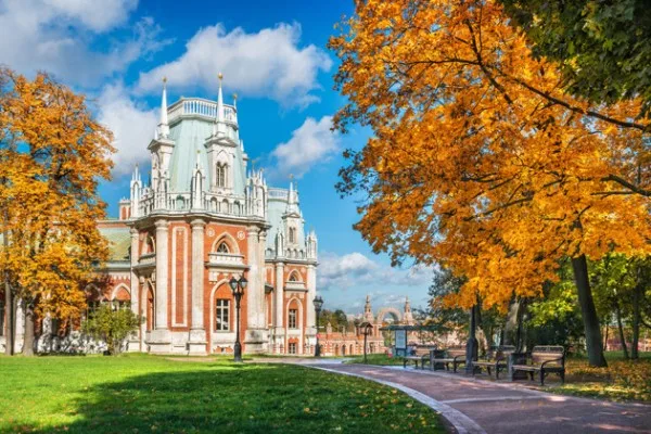 Царицыно: прогулка по забытой резиденции (с гидом или аудиоэкскурсией)