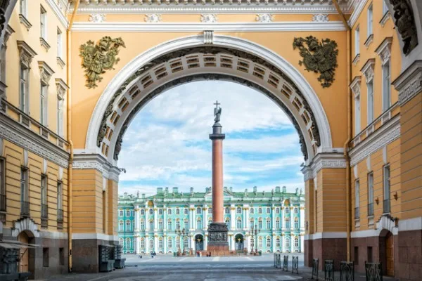 Петербург в одном взгляде: увидеть Петербург и посетить Эрмитаж