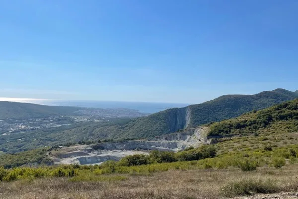 Треккинг на гору Нексис в Геленджике