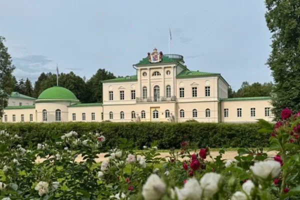 Роскошь усадьбы князей Куракиных — Иосифо-Волоцкий монастырь