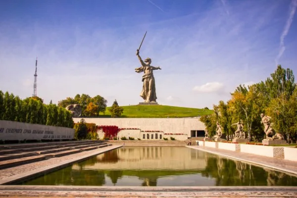 Обзорная экскурсия «Город-герой Волгоград» и Мамаев курган