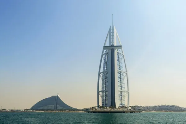 Легендарный отель-парус: экскурсия по Burj Al Arab