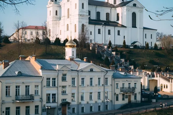 Трансфер в Гродно и Лидский замок из Минска