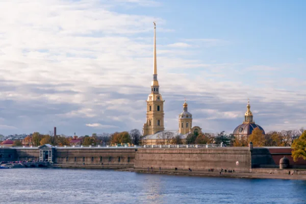 На кораблике по Парадной части Невы