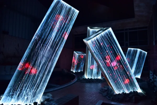 Иммерсивный музей цифрового искусства teamLab Planets
