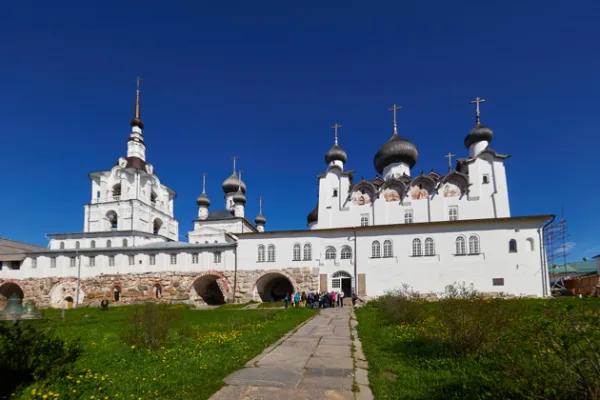 Путешествие на Соловки, Беломорканал и петроглифы (2 дня)