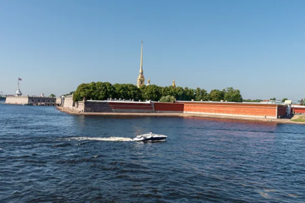 Обзорная автомобильная экскурсия по Санкт-Петербургу с остановками