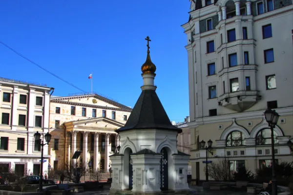 Прогулка по Петровке — душе Москвы