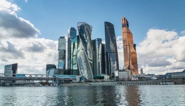 Круговая прогулка на люксовом теплоходе по Москве-реке