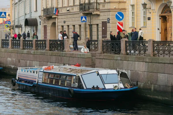 Полуденный выстрел у Петропавловской крепости