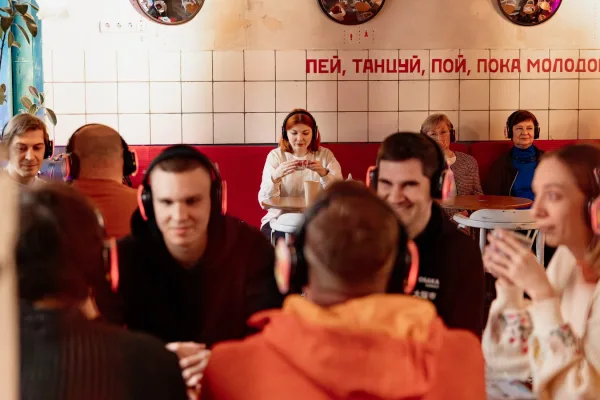 Аудиоспектакль-экскурсия в детство нулевых (18+)
