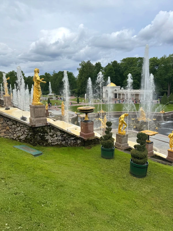 Из Нижнего парка Петергофа в Кронштадт на метеоре