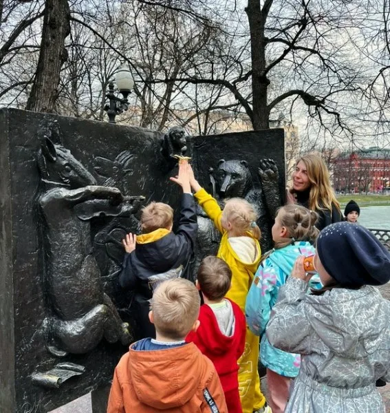 Басни Крылова на Патриарших