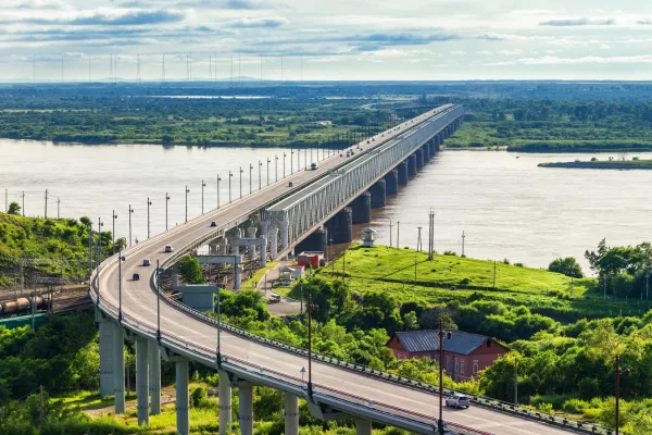 Хабаровск — город большой реки