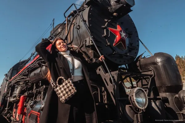 Путешествие из Петербурга в Рускеалу на Ласточке и ретропоезде (лайт)