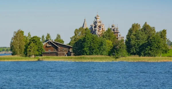 Водная прогулка «Кижское ожерелье»