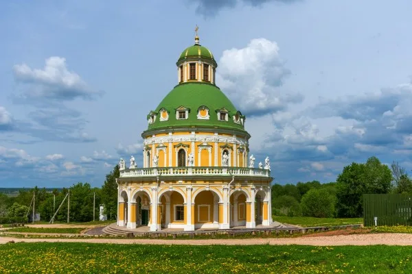 Поленово и уникальные храмы Подмосковья