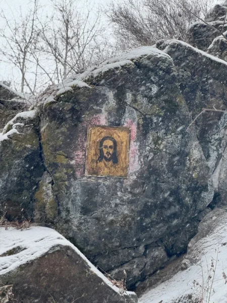В Серебряный лог — к древней иконе на скале