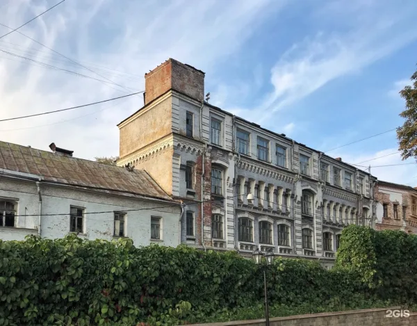 Злачная Хитровка: бизнес на ночлежках и роскошь по соседству (в группе)