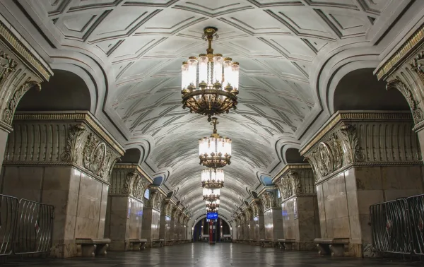 Роскошь старого московского метро: 17 самых красивых станций