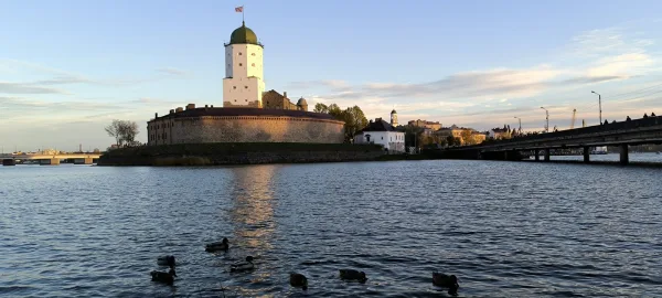 Старинный город W: экспресс-экскурсия по Выборгу