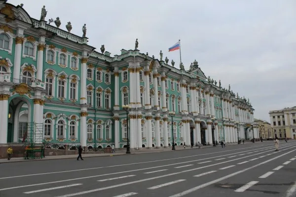 Петербург в любимое время Александра Дюма: дворцы Романовых, Петергоф, Кронштадт (из Москвы)