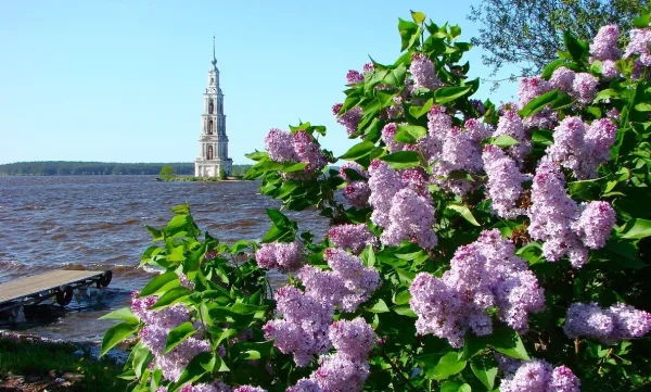 5 древних городов на берегах могучей Волги: автобусный тур из Москвы с дегустацией сыра