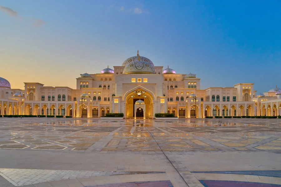 Президентский дворец Каср Аль Ватан (Qasr Al Watan)